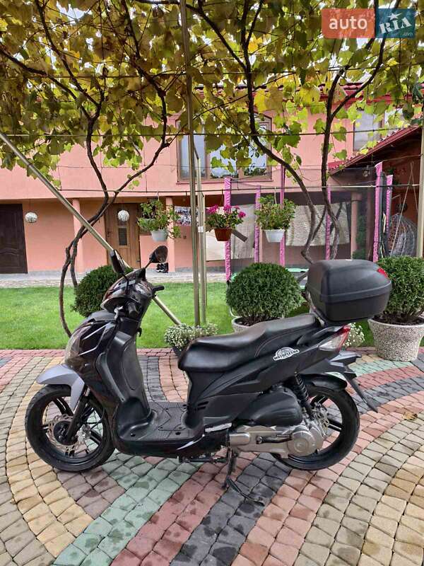 Скутер Sym Symphony SR 150 2015 в Тячеве