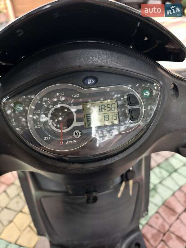 Скутер Sym Symphony SR 150 2015 в Тячеве