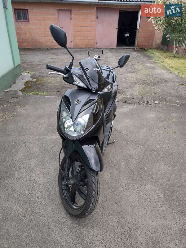 Скутер Sym Symphony 2014 в Ровно