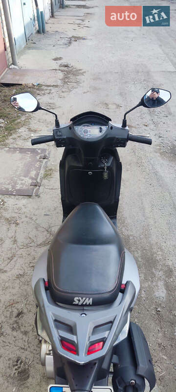Макси-скутер Sym Symphony 2015 в Днепре фото 4 Макси-скутер Sym Symphony 2015 в Днепре