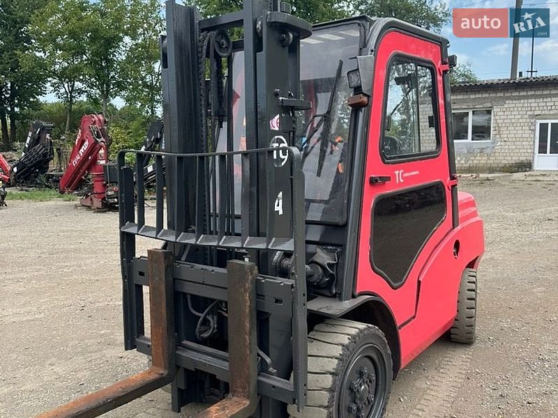 Вилочний навантажувач Tailift FD 2020 в Буштино