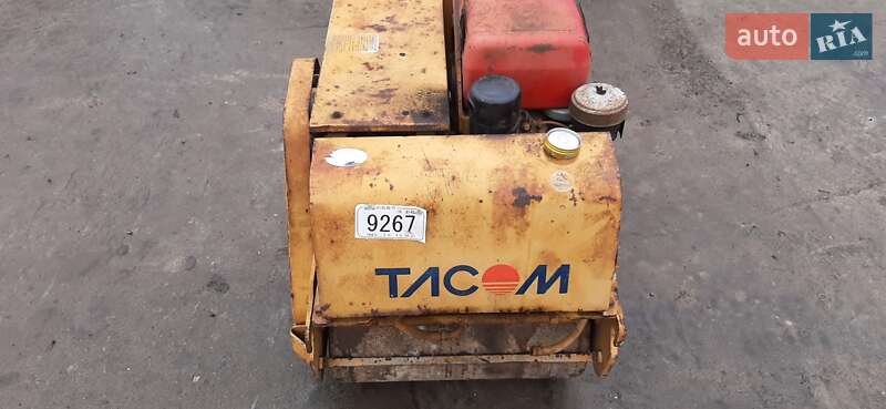 Дорожный каток Takeuchi MF 2003 в Каменец-Подольском
