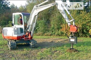 Екскаватор навантажувач Takeuchi TB 2008 в 