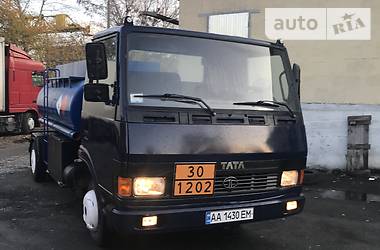 Цистерна TATA LPT 613 2008 в Києві