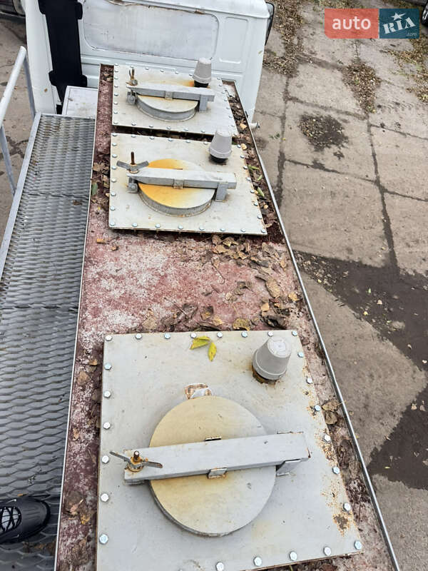 Цистерна TATA LPT 613 2008 в Киеве фото 4 Цистерна TATA LPT 613 2008 в Киеве