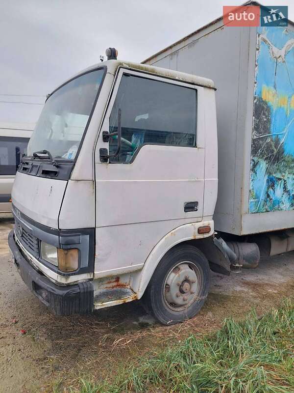 Вантажний фургон TATA LPT 613 2006 в Львові
