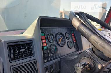 Бензовоз TATA LPT 2006 в 