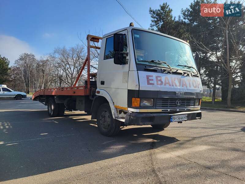 Эвакуатор TATA LPT 2007 в 