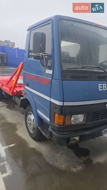 Евакуатор TATA LPT 2005 в Києві