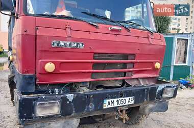Самосвал Tatra 8152 1990 в 