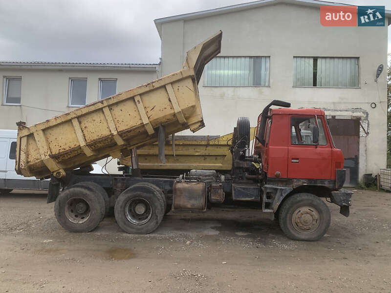 Самосвал Tatra 815 1990 в Хусте