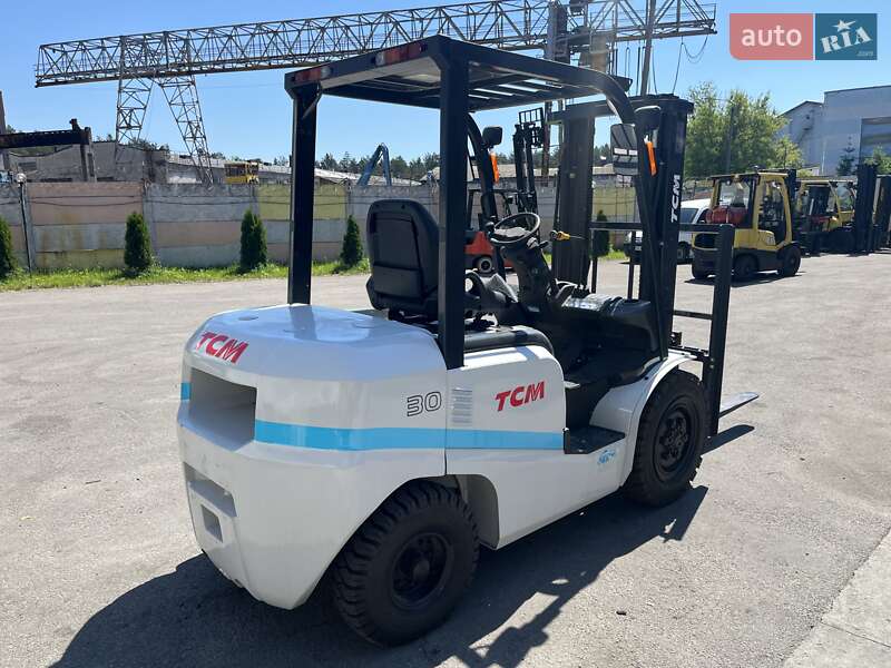 Вилочный погрузчик TCM FD 2022 в Киеве