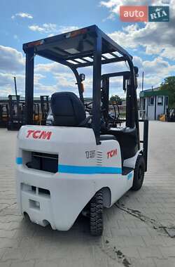 Вилочный погрузчик TCM FD 2022 в 