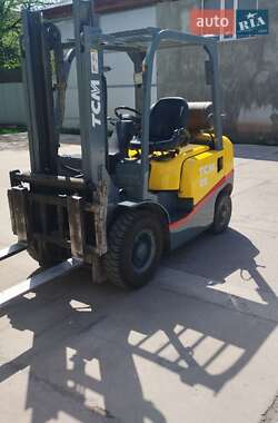 Вилочный погрузчик TCM FG 2005 в 
