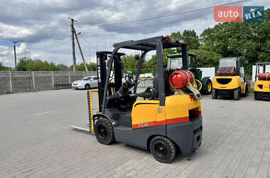 Вилочный погрузчик TCM FG 2012 в 