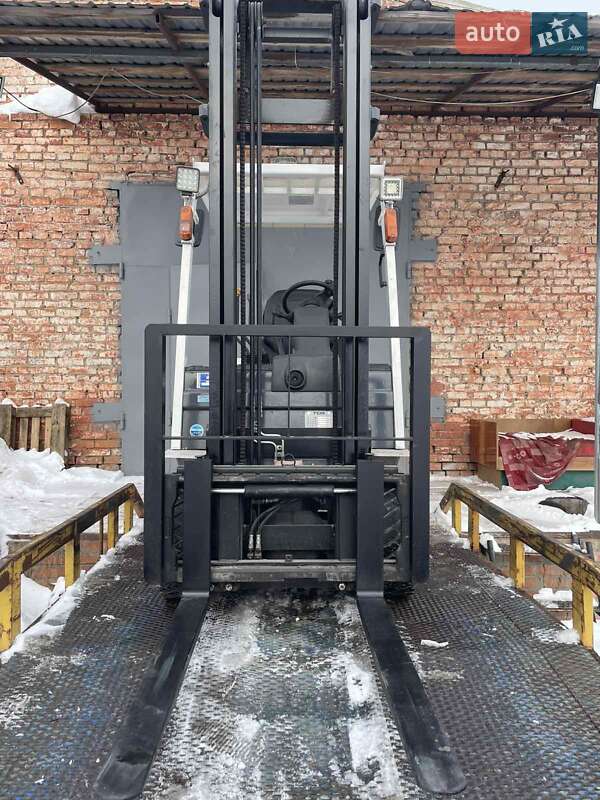 Вилочный погрузчик TCM FG 2014 в Виннице