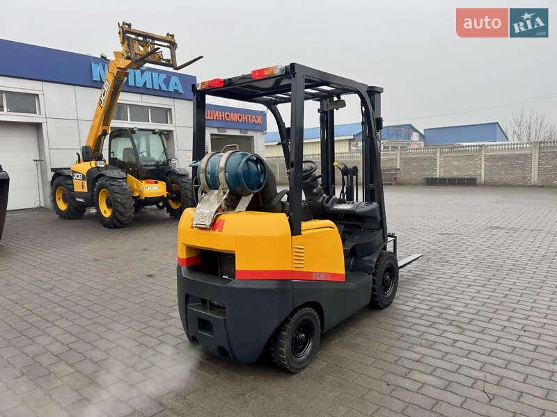 Вилочний навантажувач TCM FG 2008 в Радомишлі