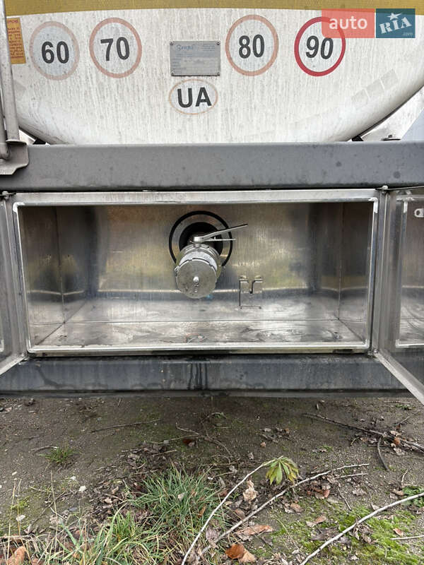 Цистерна полуприцеп Tecnokar T3-SP38 2018 в Черновцах