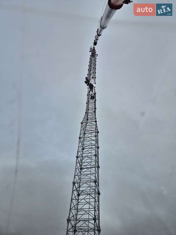 Автокран Terex-Demag K3208 2007 в Львові