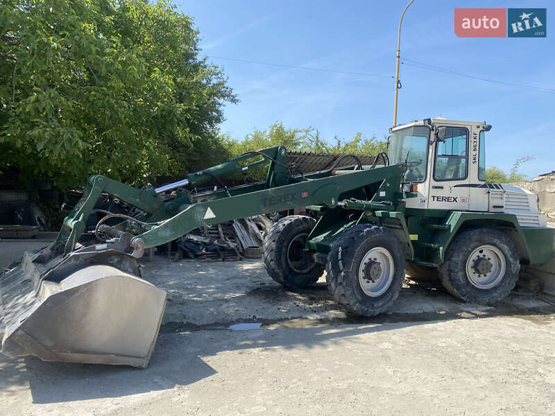 Фронтальный погрузчик Terex 860 2004 в 