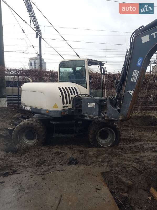Колесный экскаватор Terex TW 2009 в Киеве