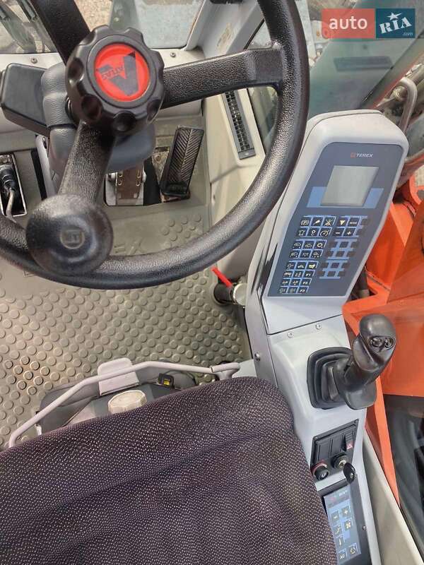 Колесный экскаватор Terex TW 2008 в Камне-Каширском фото 13 Колесный экскаватор Terex TW 2008 в Камне-Каширском