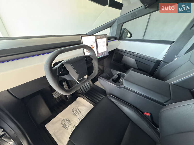Пікап Tesla Cybertruck 2024 в Києві фото 6 Пікап Tesla Cybertruck 2024 в Києві