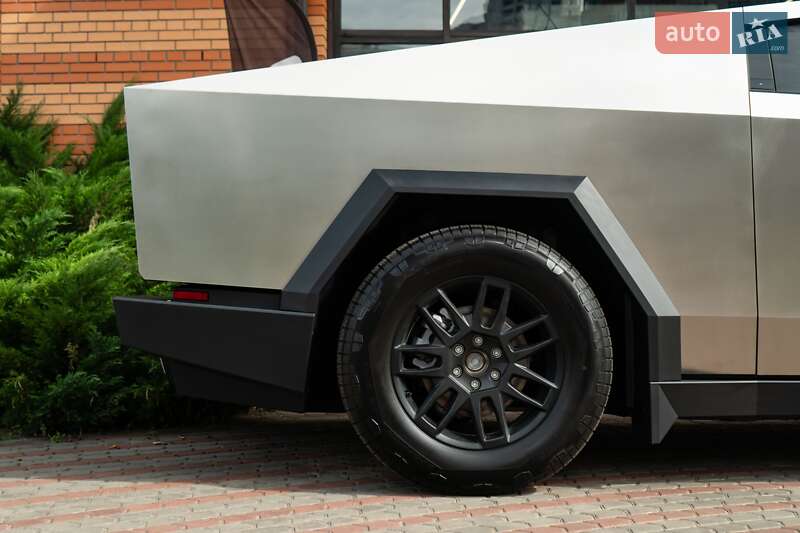 Пикап Tesla Cybertruck 2025 в Киеве