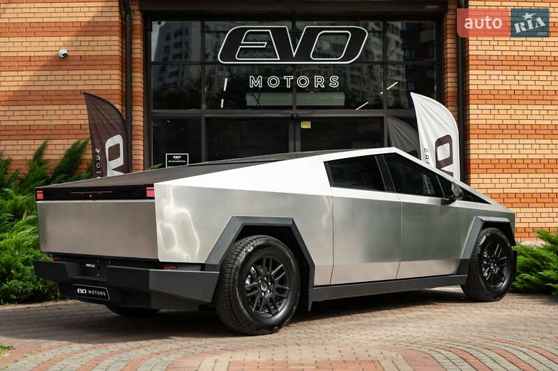 Пикап Tesla Cybertruck 2025 в Киеве