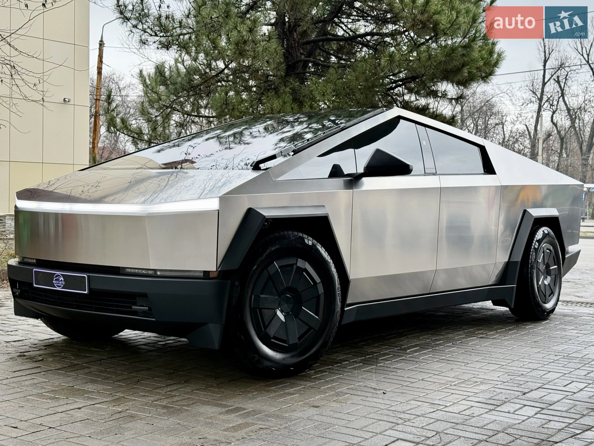 Tesla Cybertruck 2024