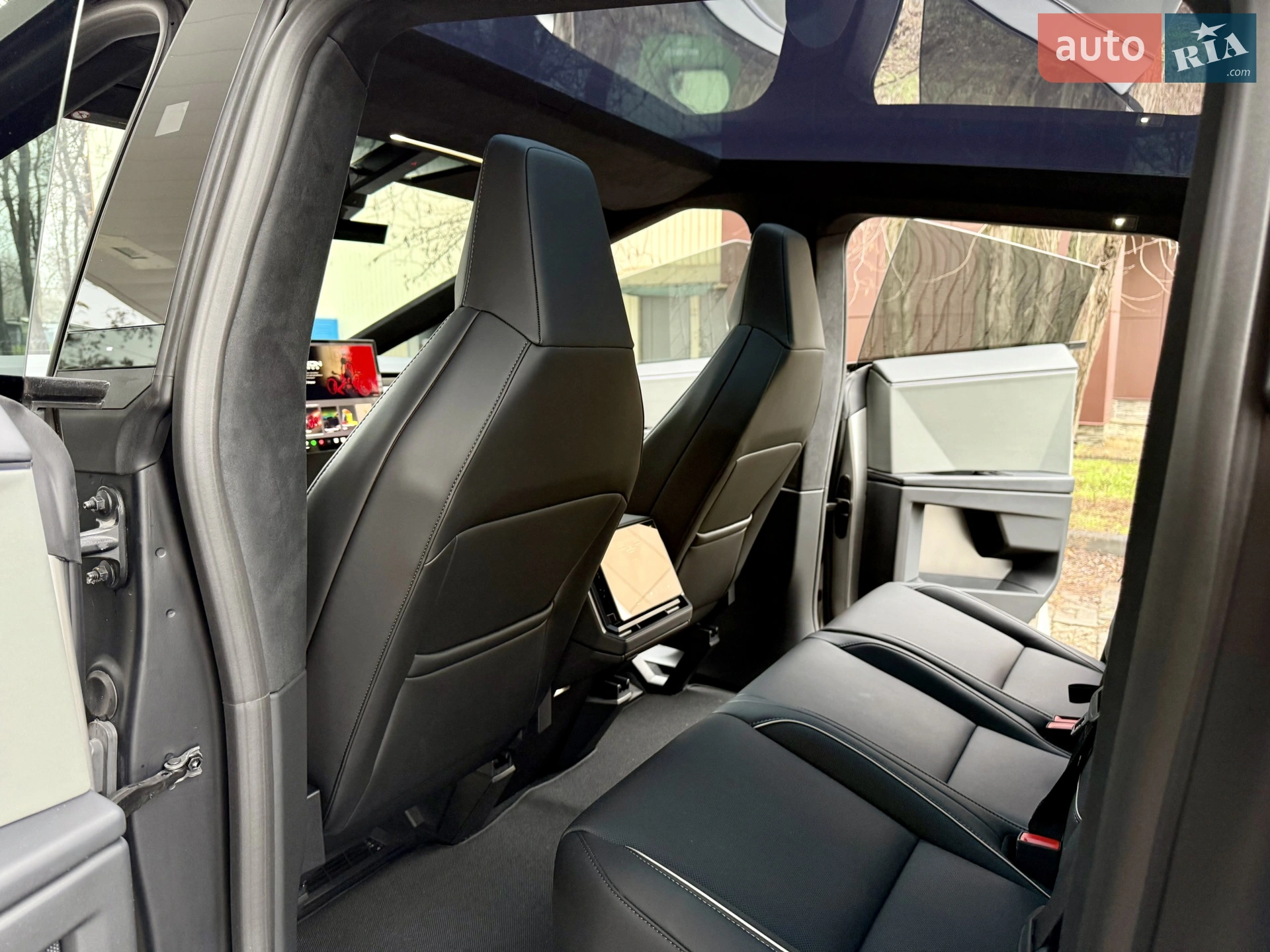 2024 Tesla Cybertruck - мініатюра 24