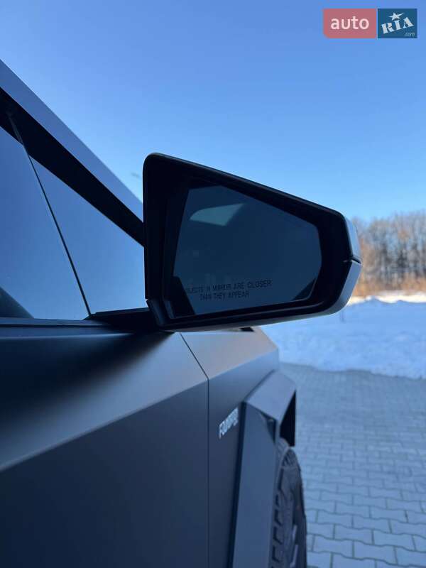 Пикап Tesla Cybertruck 2024 в Дубно