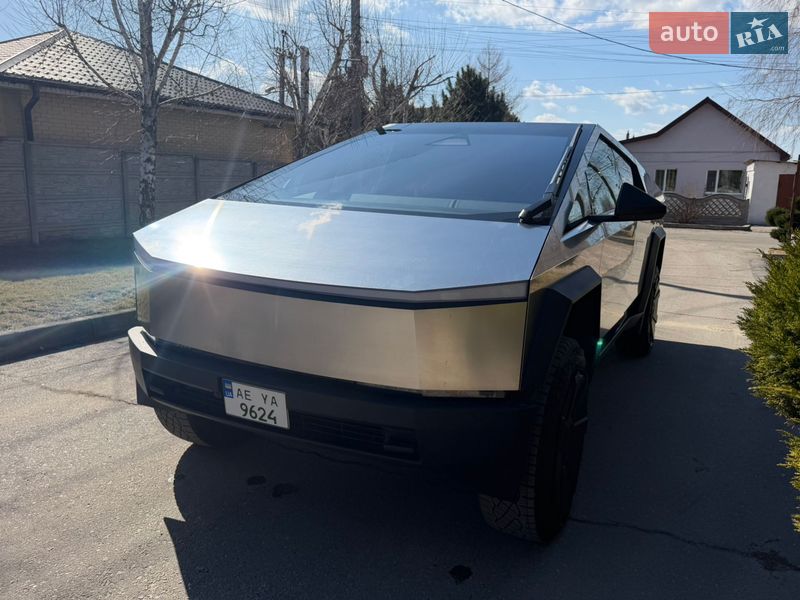 Пикап Tesla Cybertruck 2024 в Днепре