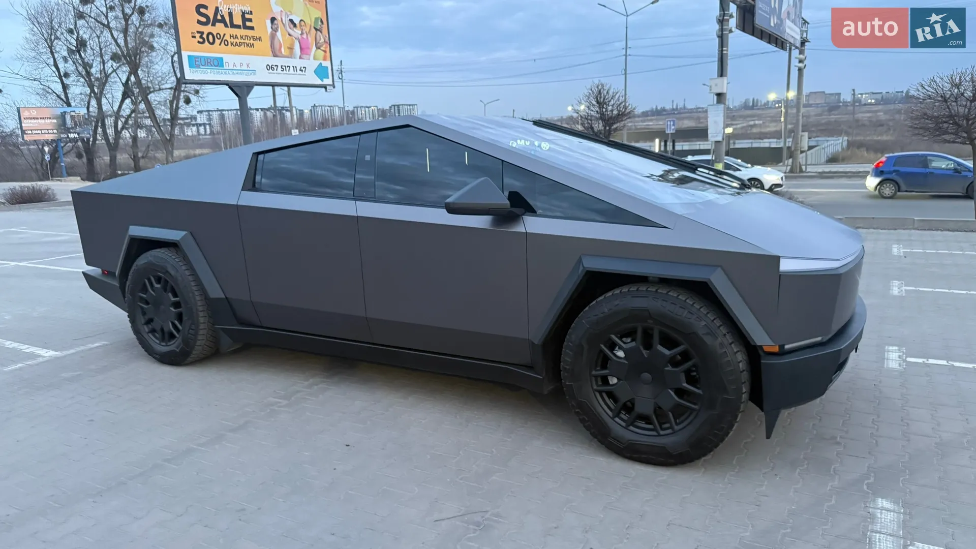 2024 Tesla Cybertruck - мініатюра 6