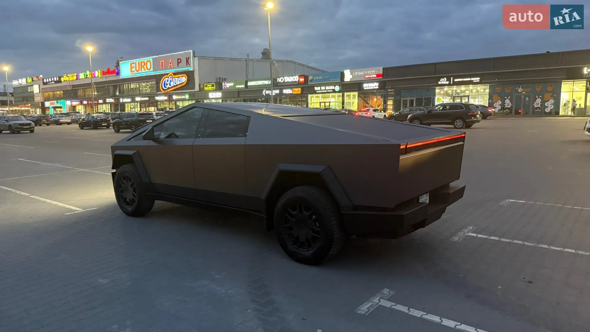 2024 Tesla Cybertruck - мініатюра 21
