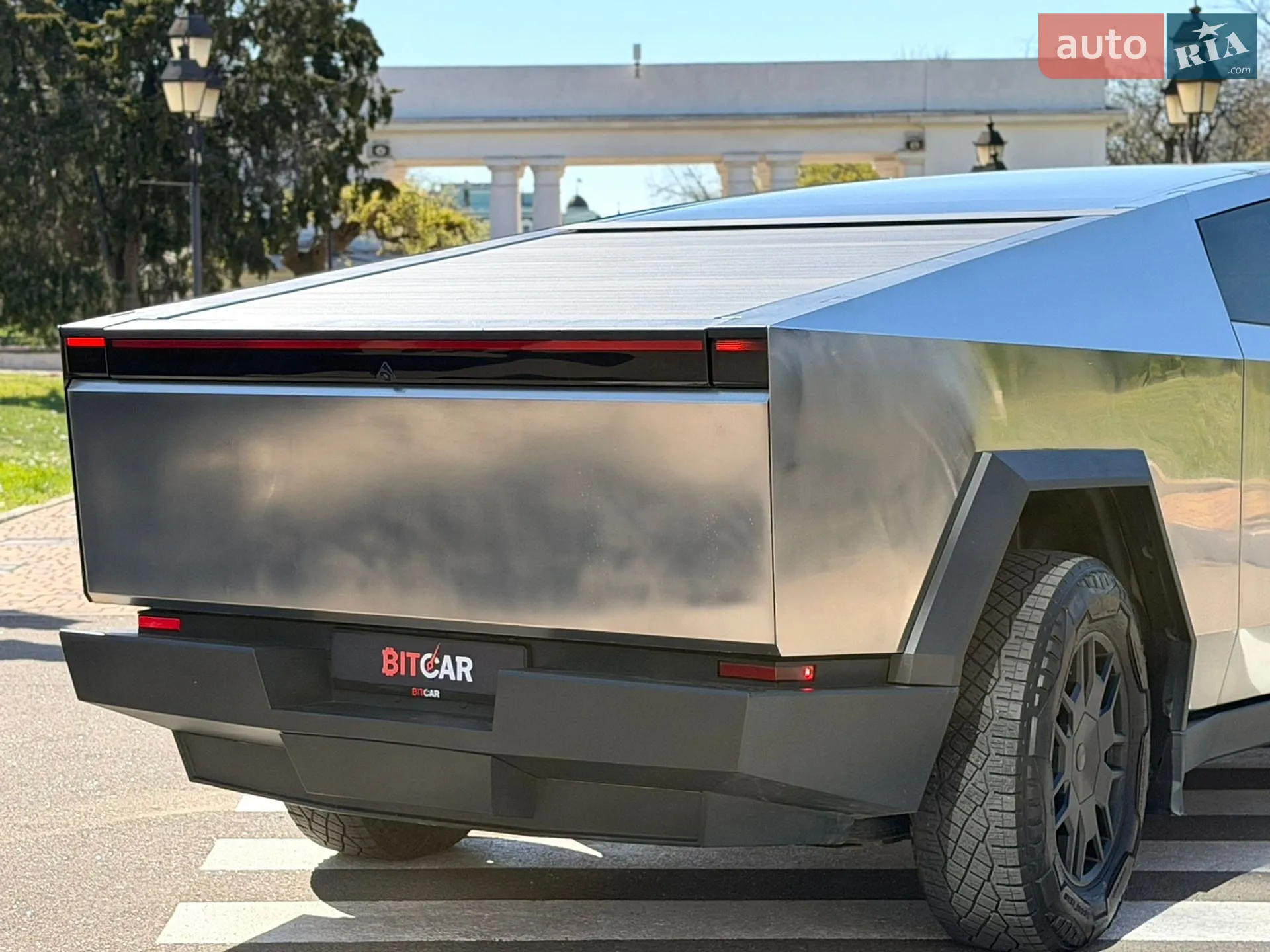 2024 Tesla Cybertruck - мініатюра 15