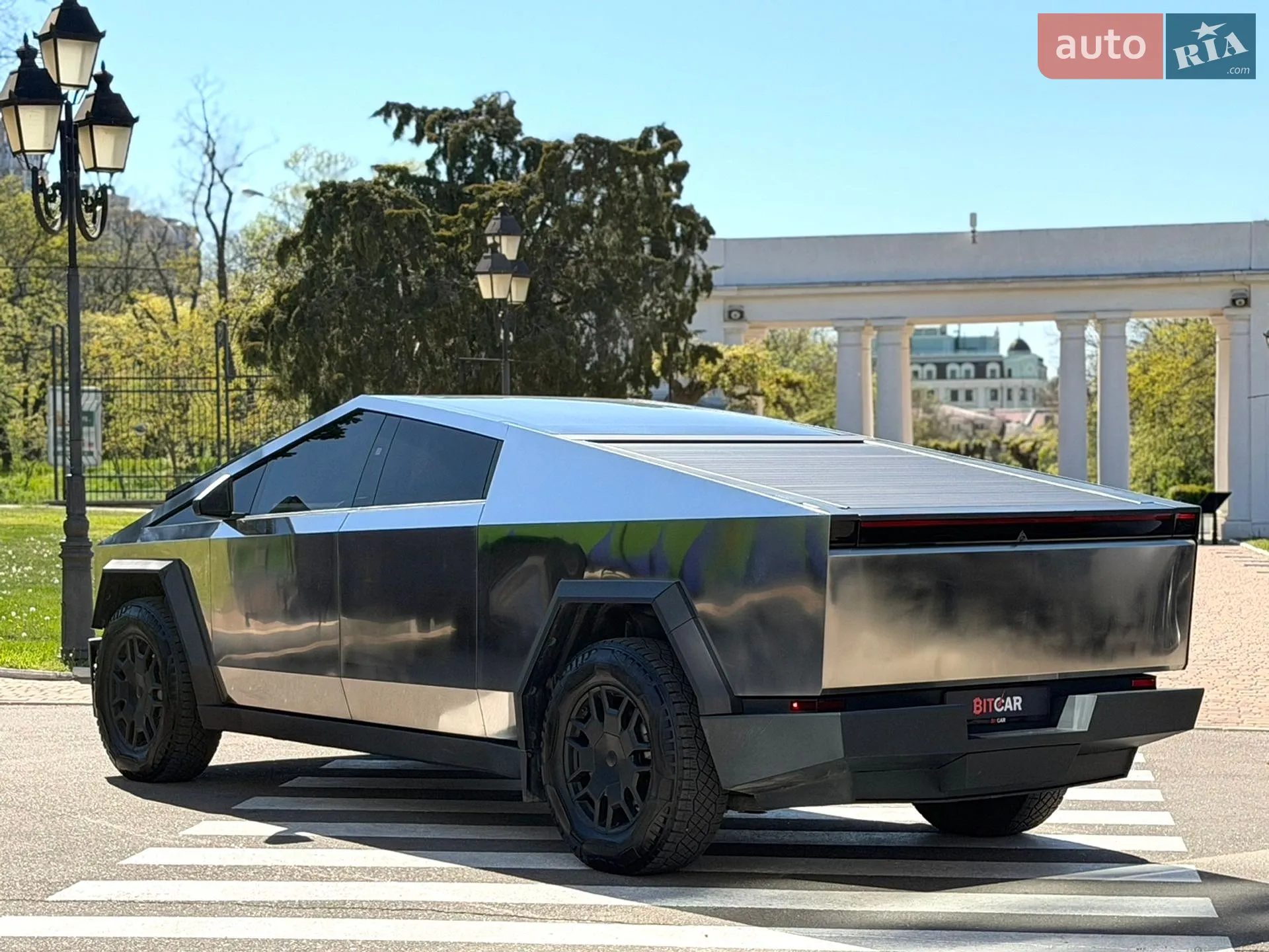 2024 Tesla Cybertruck - мініатюра 19