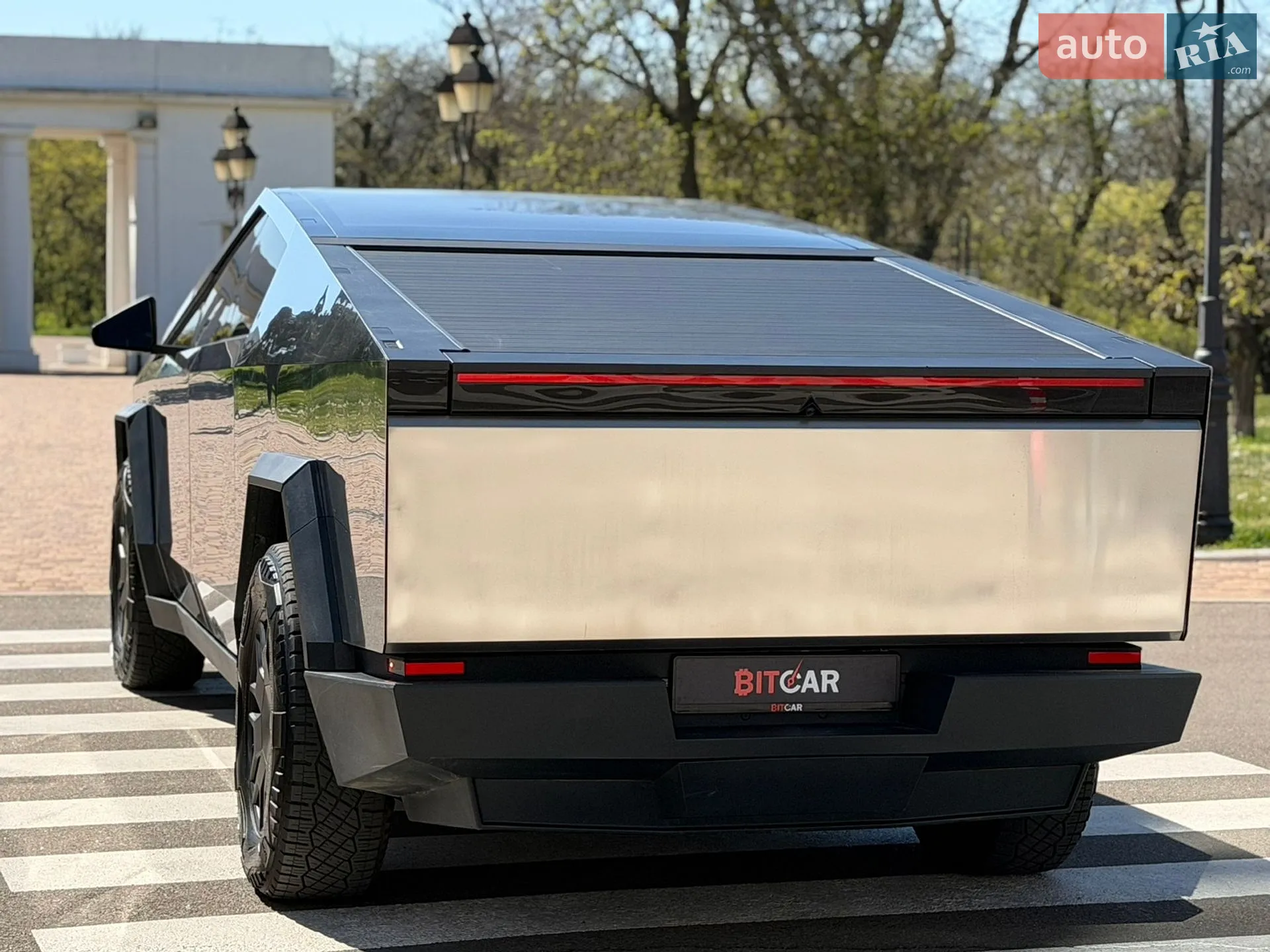 2024 Tesla Cybertruck - мініатюра 24