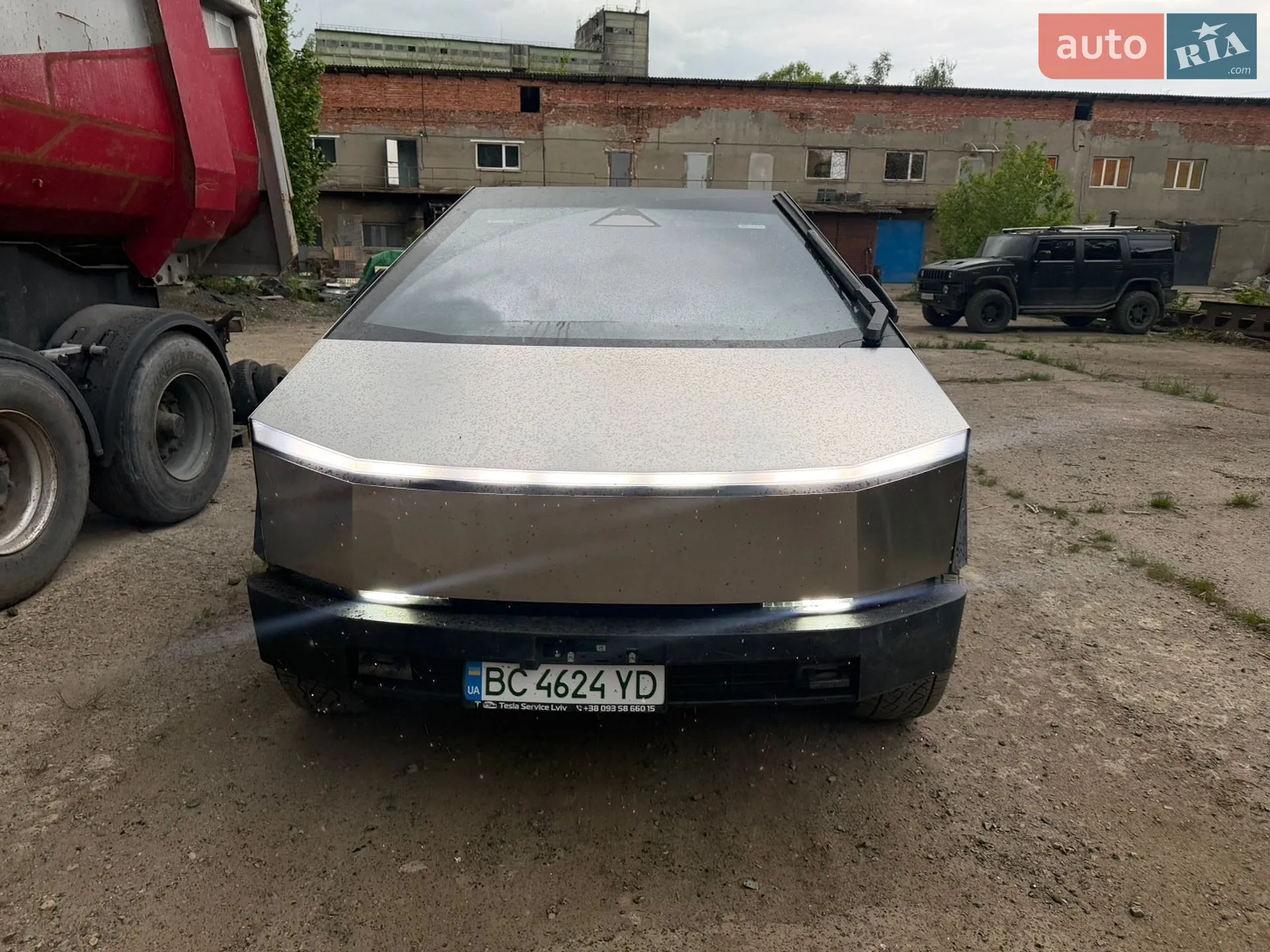 2024 Tesla Cybertruck - фото 1