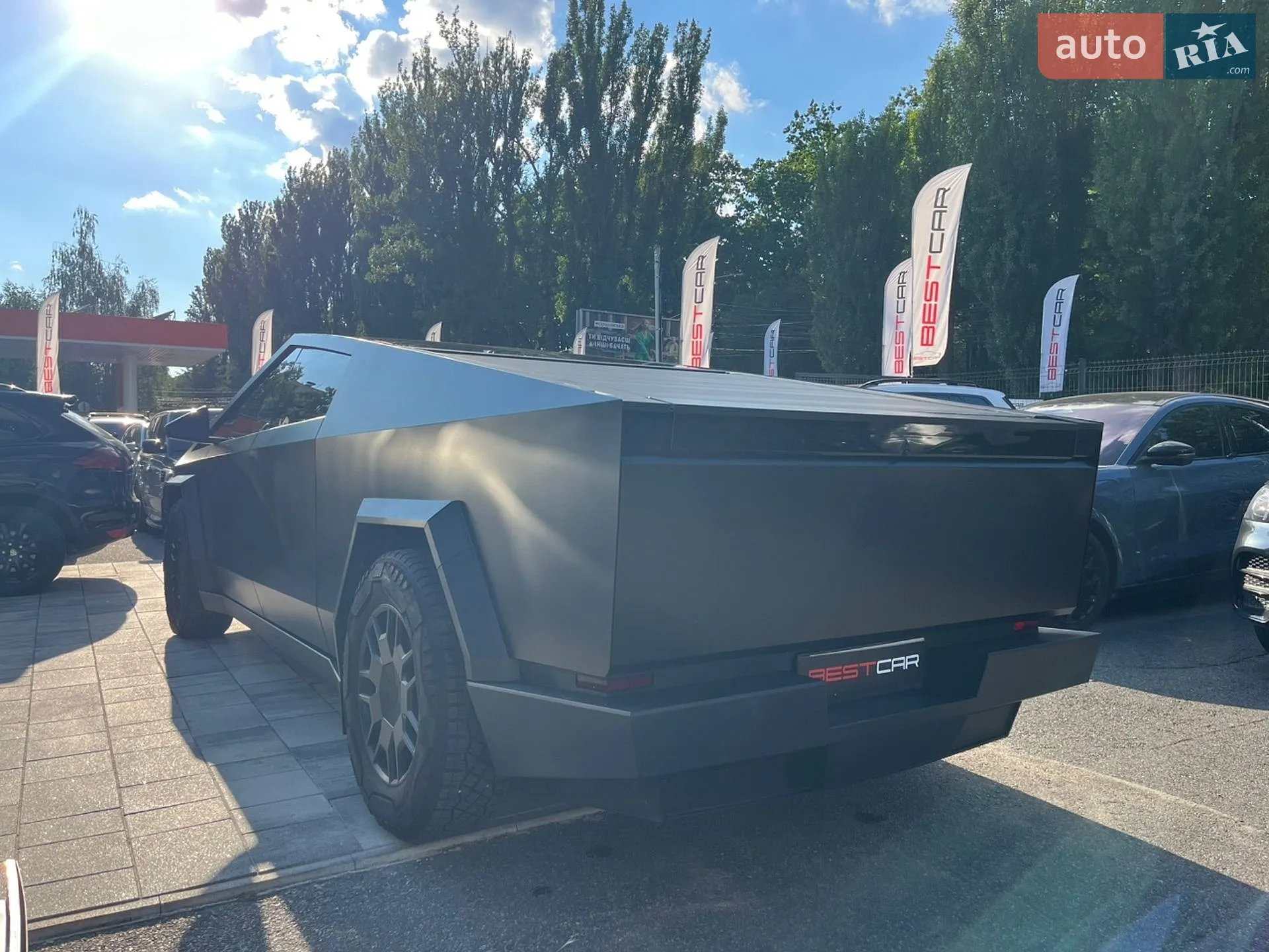 2024 Tesla Cybertruck - мініатюра 12