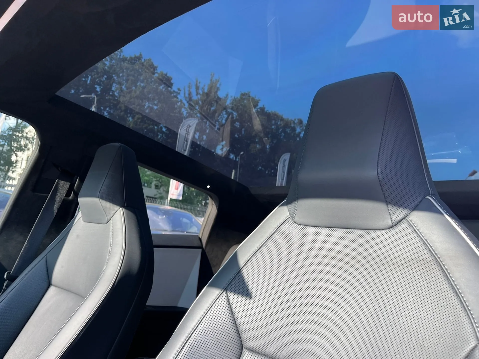 2024 Tesla Cybertruck - мініатюра 24