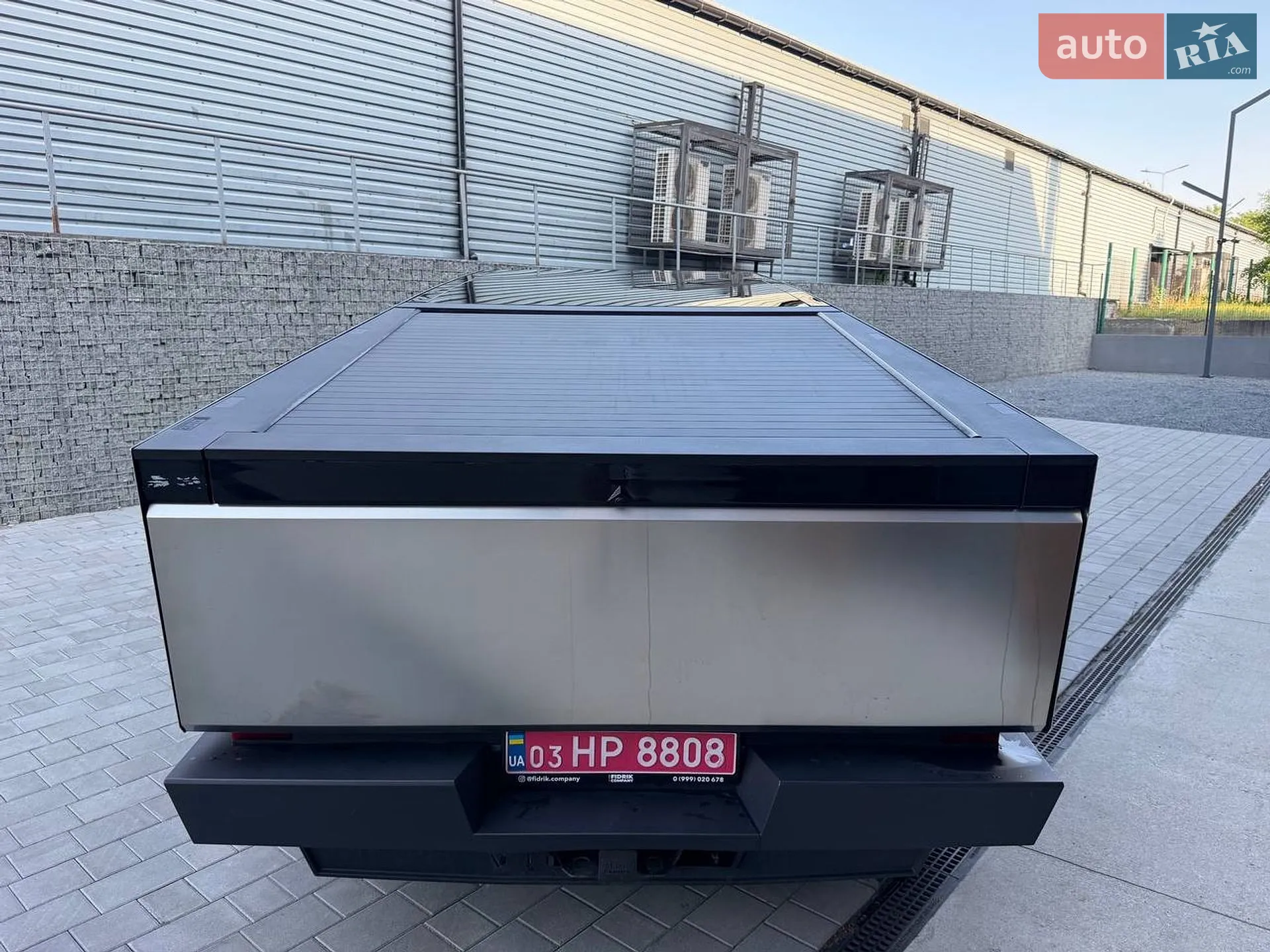 2024 Tesla Cybertruck - мініатюра 10