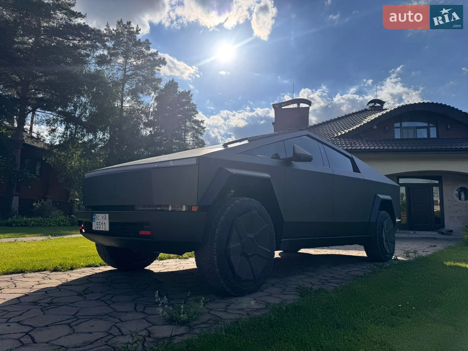 2024 Tesla Cybertruck - мініатюра 13