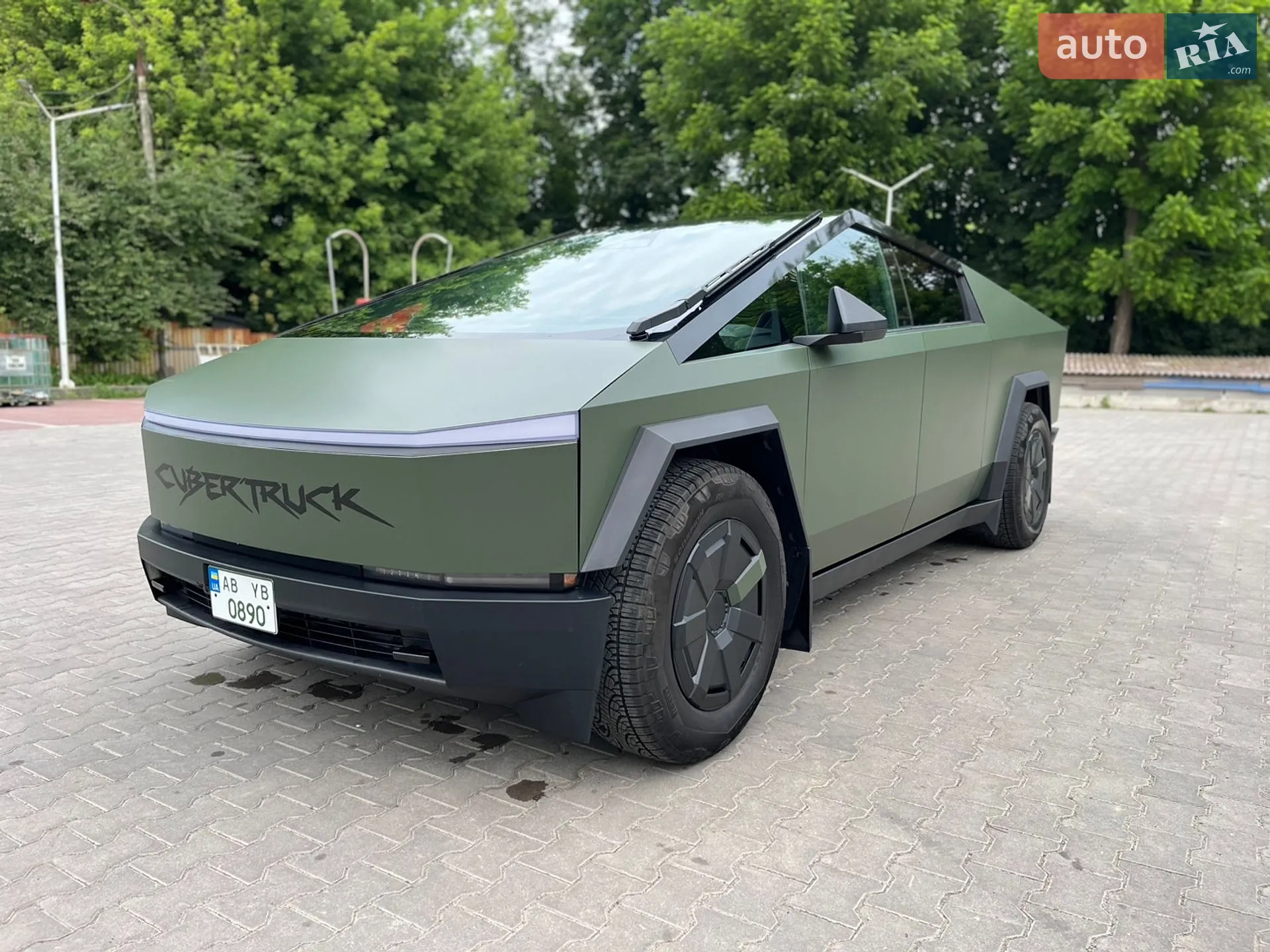2024 Tesla Cybertruck - мініатюра 3
