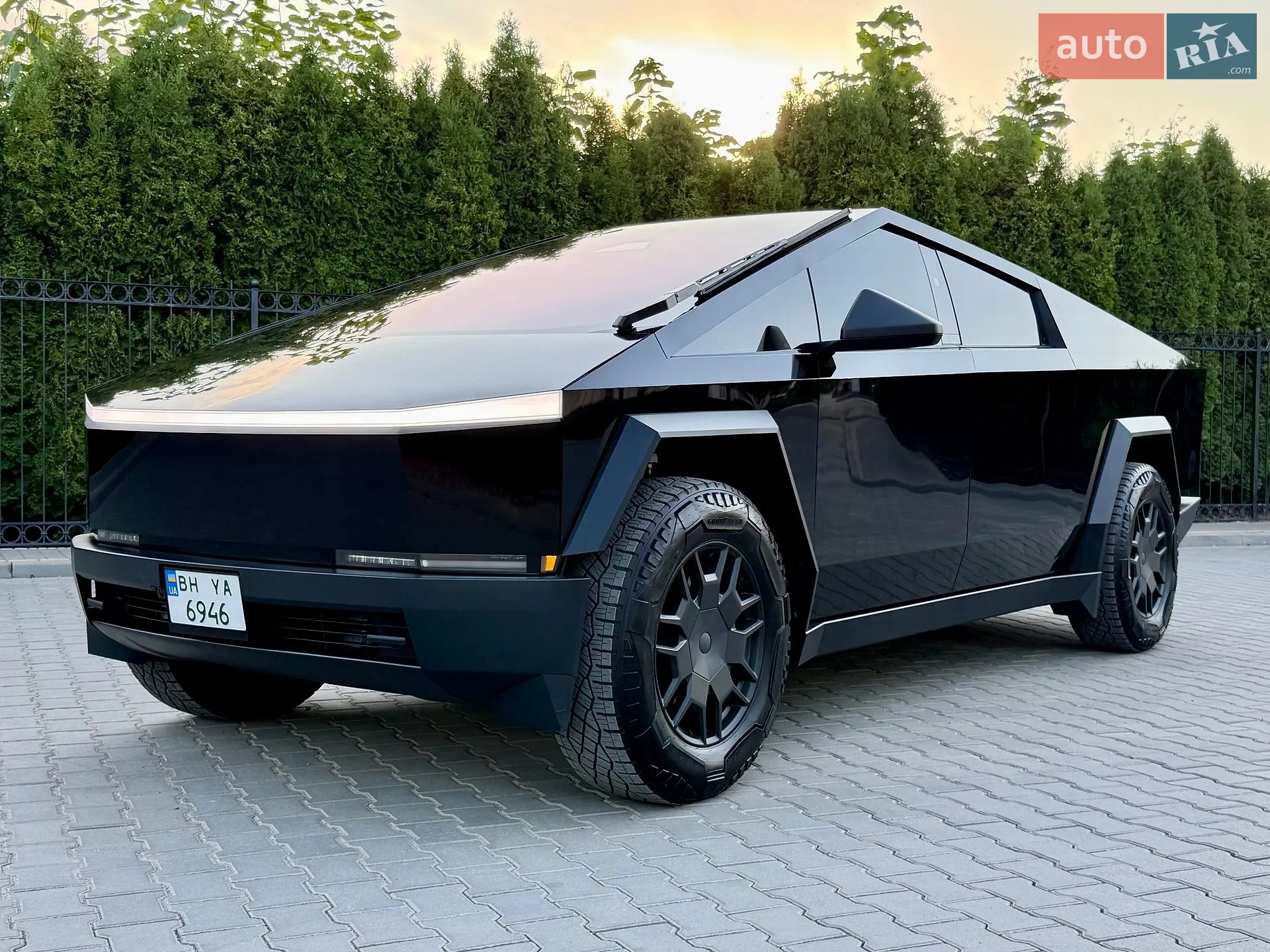 2024 Tesla Cybertruck - мініатюра 10
