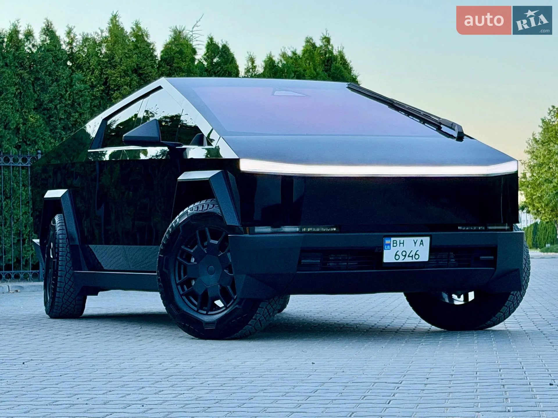 2024 Tesla Cybertruck - мініатюра 5