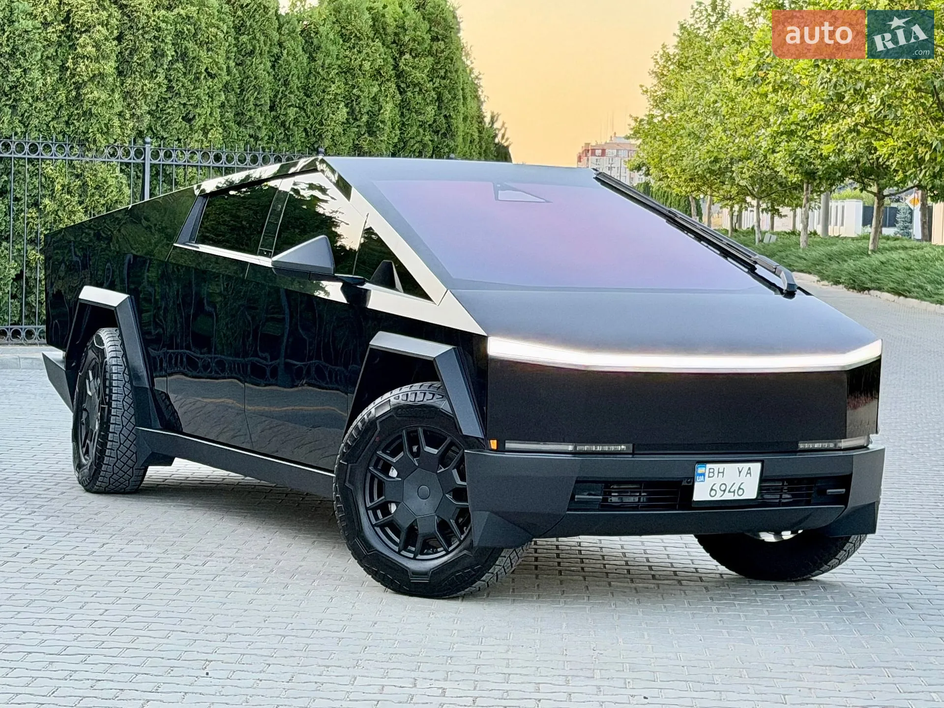 2024 Tesla Cybertruck - мініатюра 23