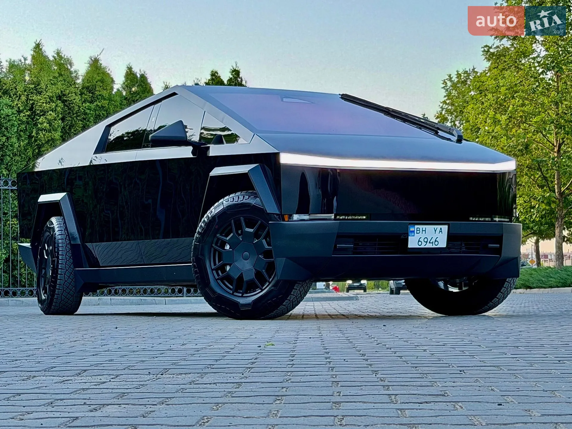 2024 Tesla Cybertruck - мініатюра 24
