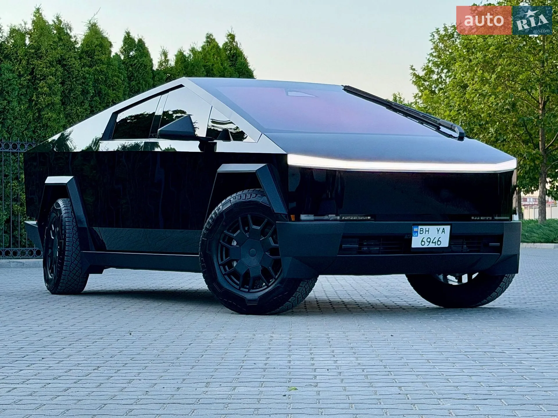 2024 Tesla Cybertruck - мініатюра 15