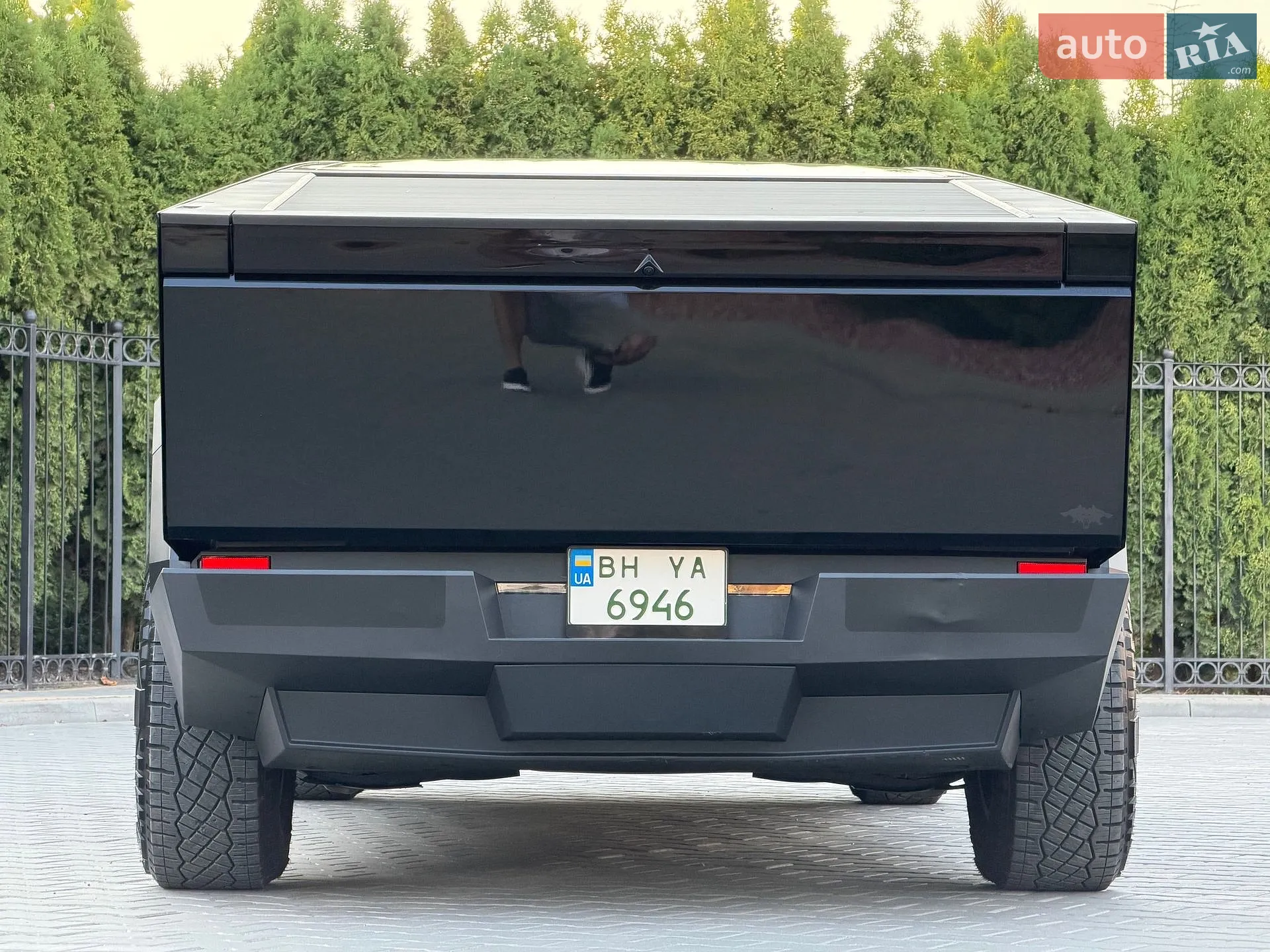 2024 Tesla Cybertruck - мініатюра 11